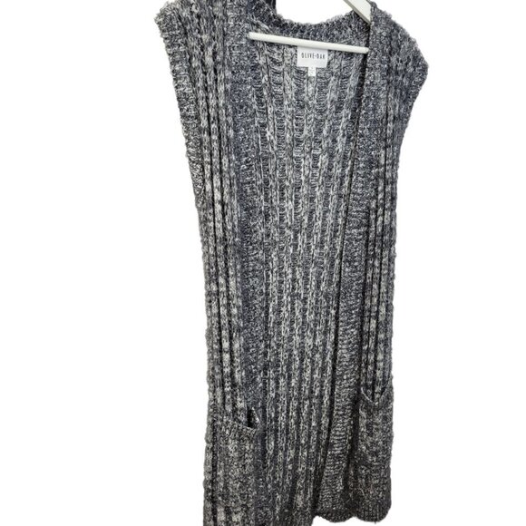 Olive + Oak Fuzzy Sleeveless Cardigan Size  S - Picture 3 of 7